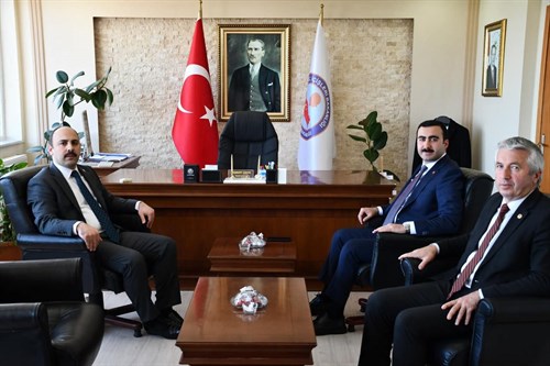 İhsangazi Kaymakamı Sayın Erkan ŞAHİN, Kaymakamımız Sayın İbrahim ŞAHİN’e hayırlı olsun ziyaretinde bulundular.